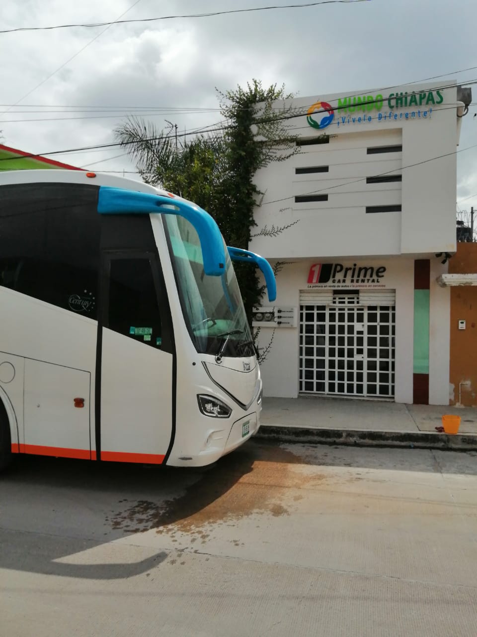 renta-de-autos-con-chofer-en-chiapas_Autobus.jpg.jpeg