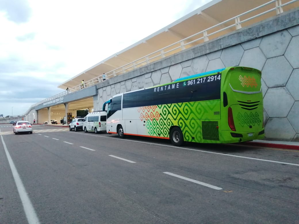 renta-de-autos-con-chofer-en-chiapas_Autobus9.jpg.jpeg